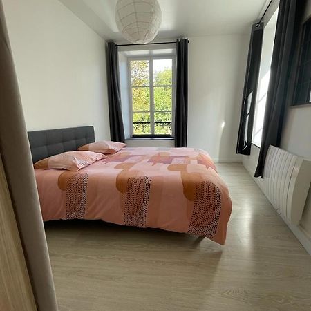 Appartement Le Petit Charcot Charleville-Mezieres Exterior foto